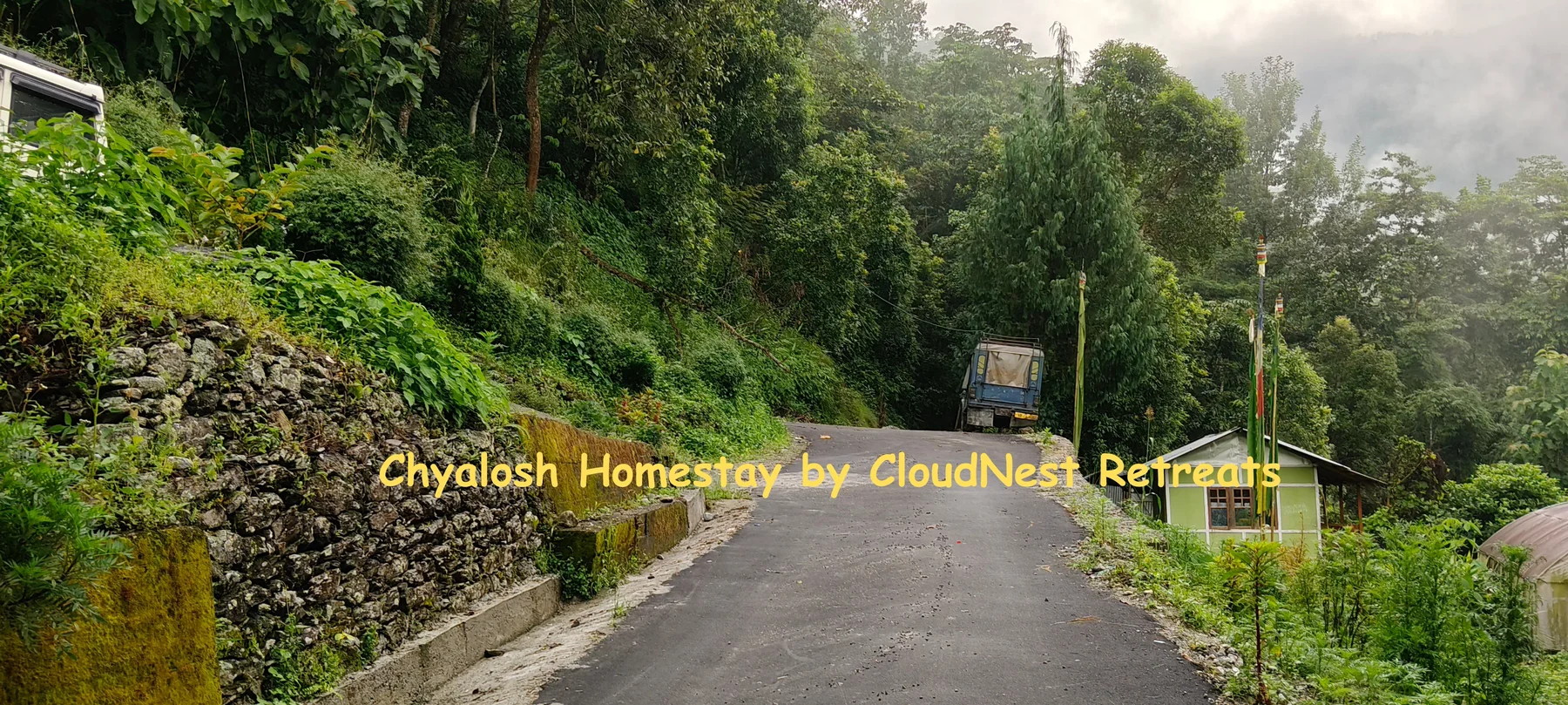 Outdoor area at Chyalosh Homestay